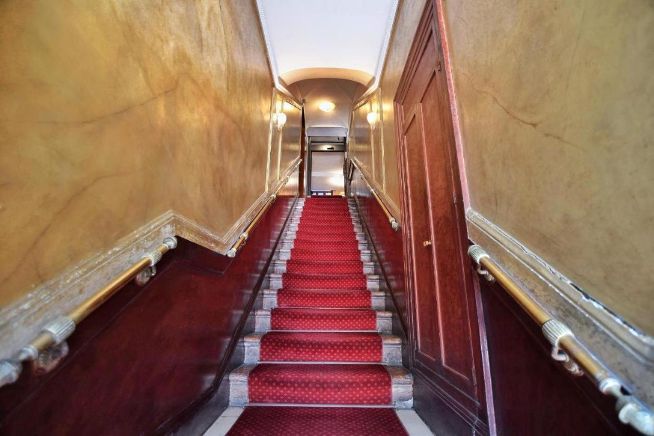 Al Massimo Piacere Bed & Breakfast Palermo Bagian luar foto